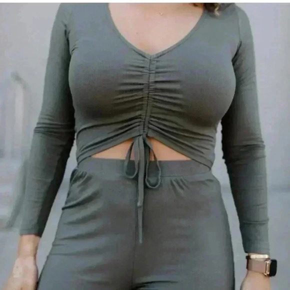 Long sleeve, pants, cut out, keyhole, ribbed, Kittenish brand, size medium - Picture 3 of 5